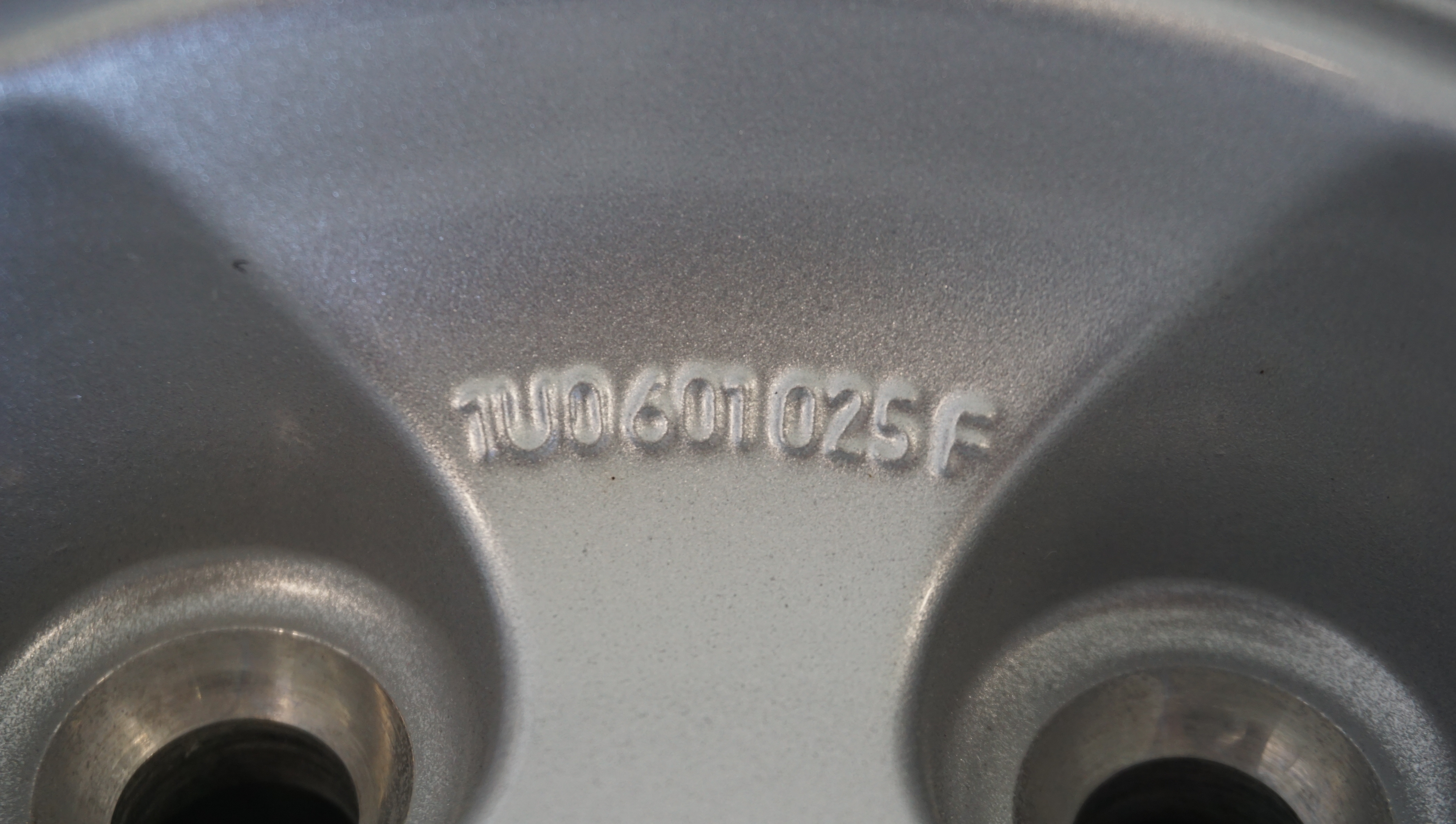 1U0 601 025 F Original Skoda Octavia Alufelge