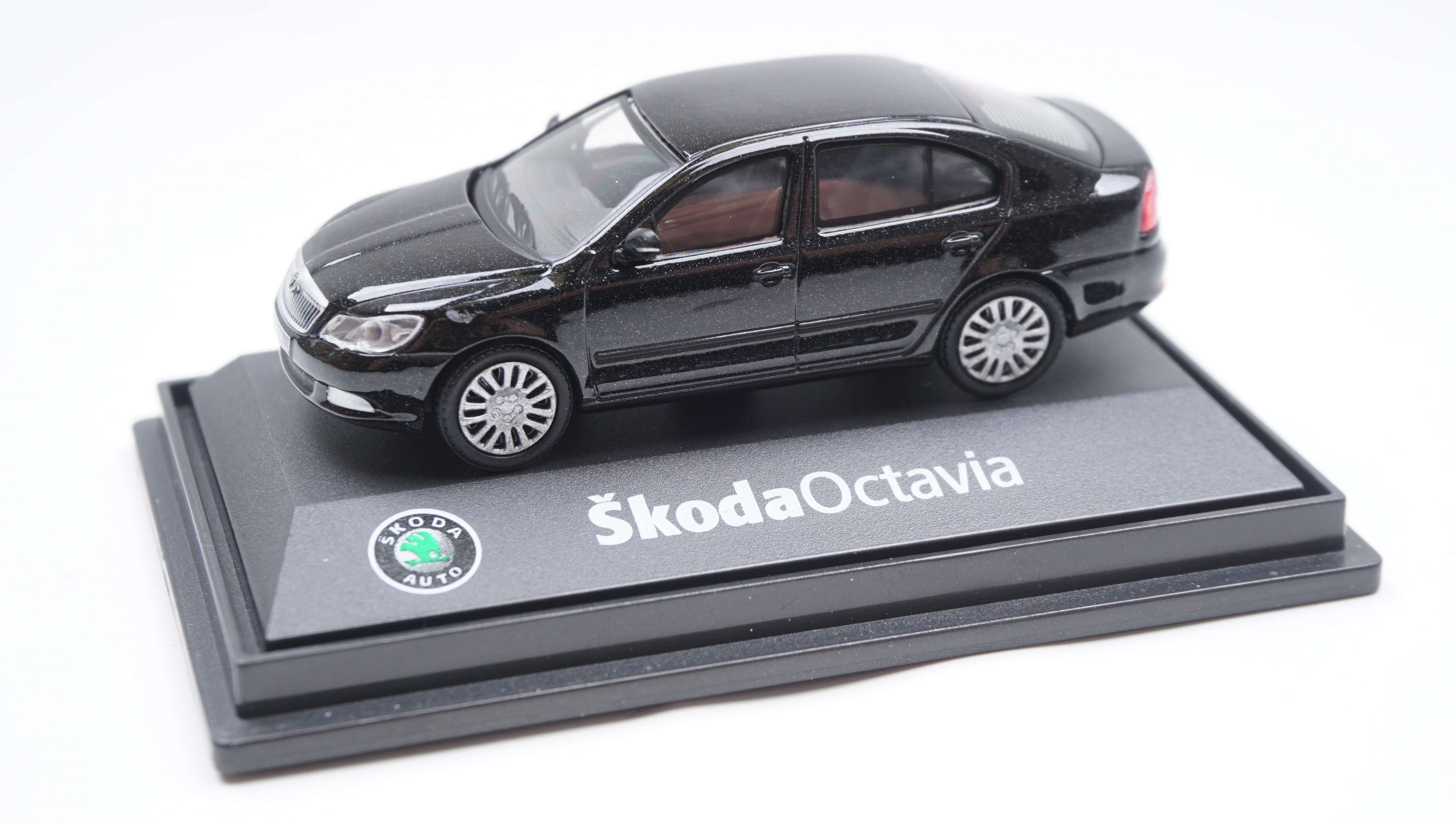 Modellauto Skoda Octavia II Limousine (schwarz)