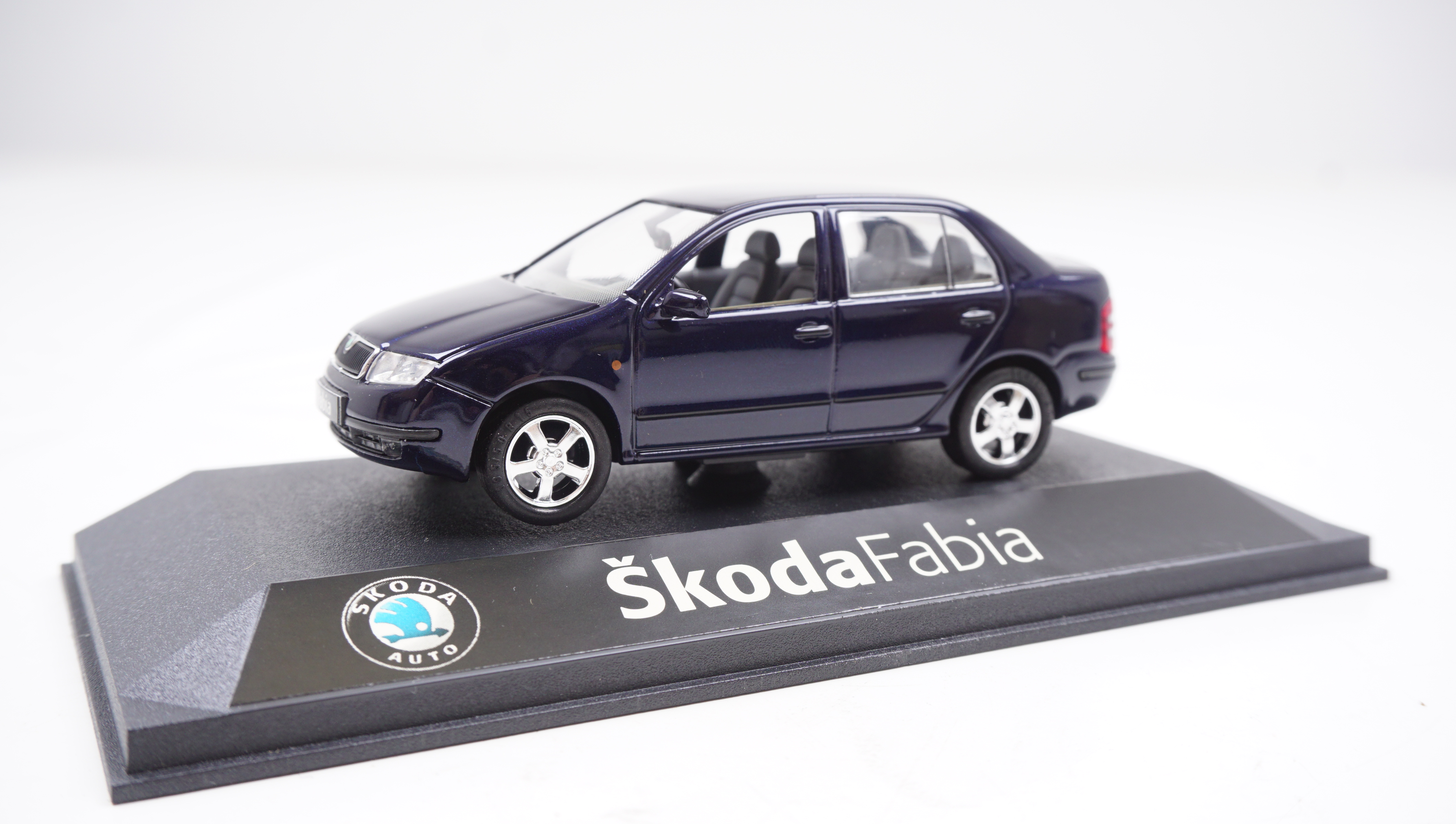 Modellauto Skoda Fabia I Limousine ( blau ) 